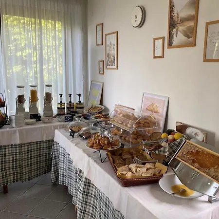 Ca' Ai Tigli Hotel 2*