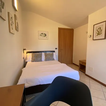 Ca' Ai Tigli Hotell 2*